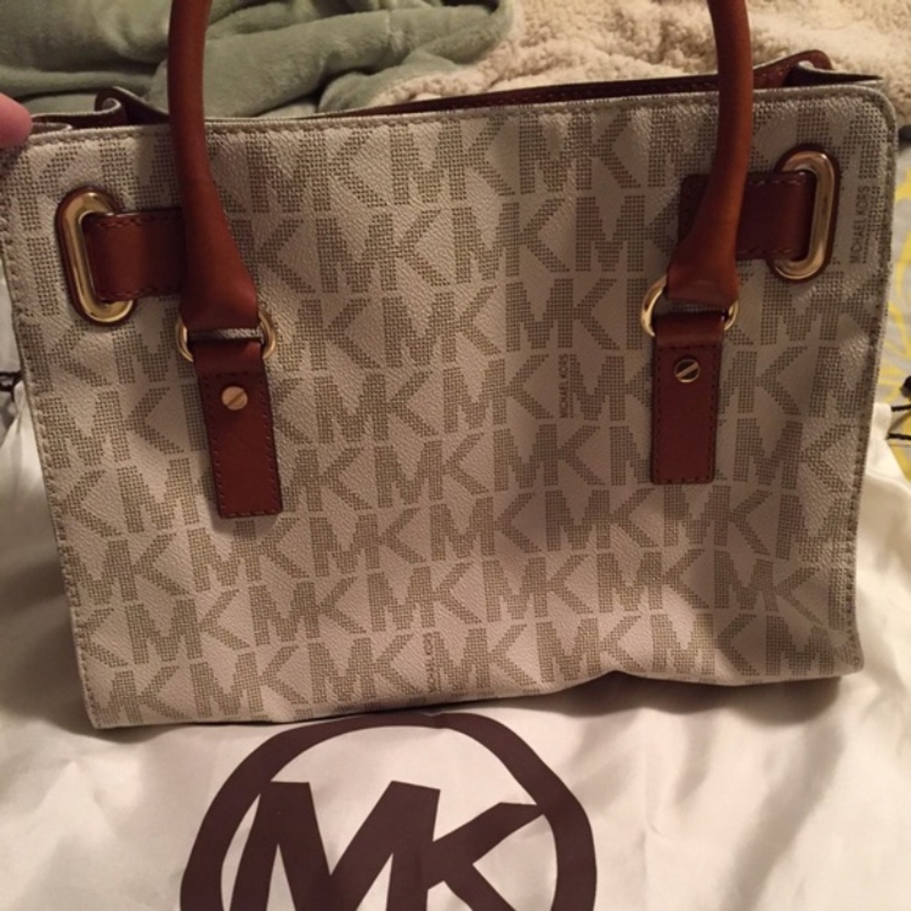 MK Hamilton Bag - Picture 2 of 3